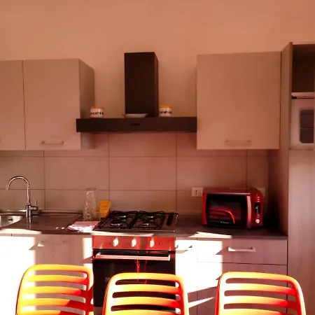 Trilocale Con Giardino Apartment