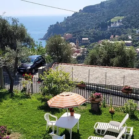 Trilocale Con Giardino 아파트
